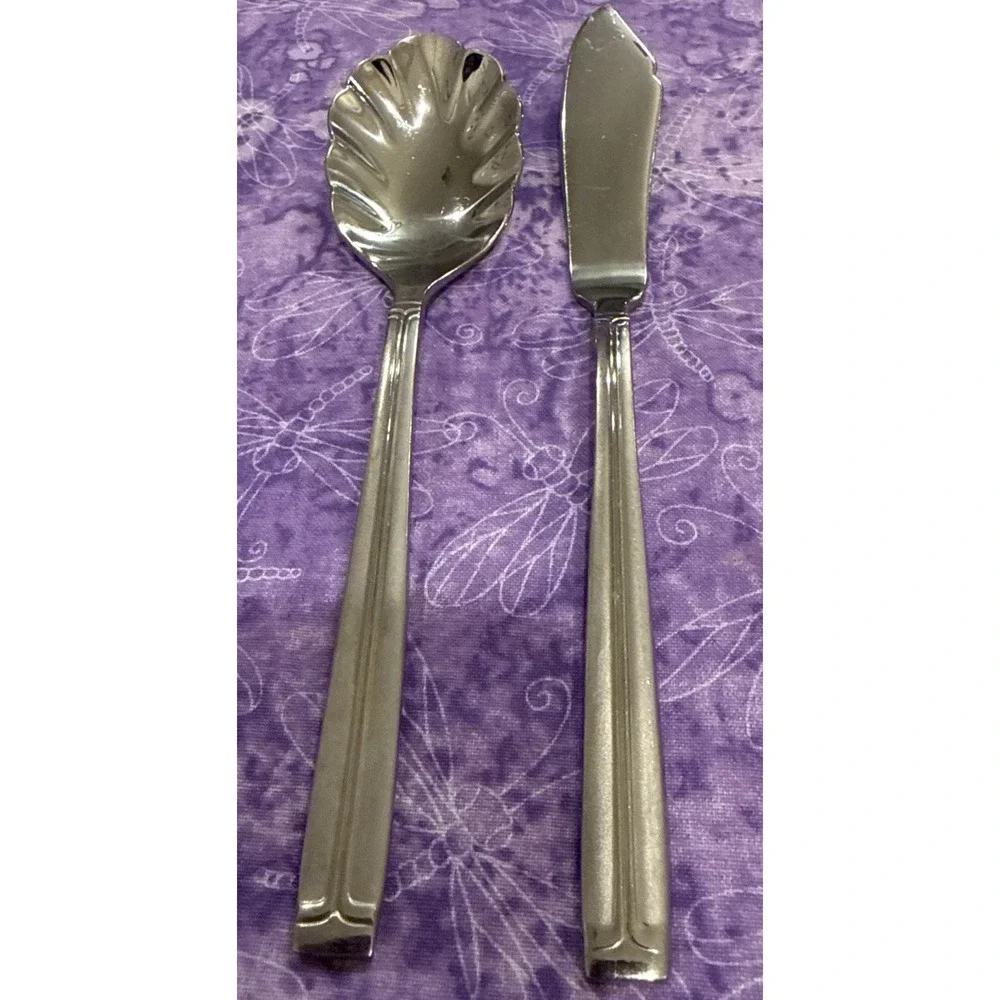 Wallace WAS244 Stainless Steel Flatware‎ Sugar Spoon Butter Knife Set Of 2